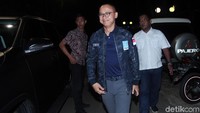 Sekjen PAN Eddy Soeparno tiba di rumah Sandiaga.