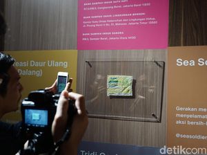 Bungkus Mie Instan Viral Jadi Bintang Tamu di Pameran Laut Kita