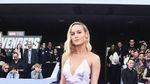 Brie Larson dan Scarlett Johansson Bergaya dengan Infinity Stones
