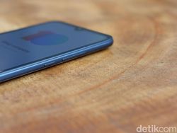 Unboxing Redmi 7, Ponsel Entry Level Rp 1,5 Jutaan