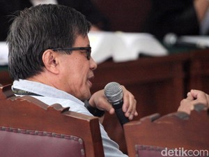 Ditanya Hubungan Terorisme dan Radikal, Begini Kata Rocky Gerung