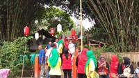  Tirta Kebon nDelik suasananya masih asri karena berada di pedesaan. Pembangunan tempat wisata ini adalah inisiatif warga supaya wisatawan datang dan tentu penghasilan makin bertambah (Eko Susanto/detikTravel)