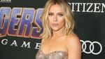 Brie Larson dan Scarlett Johansson Bergaya dengan Infinity Stones