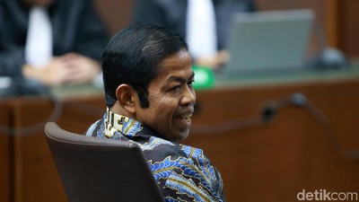 Begini Ekspresi Idrus Marham Saat Divonis 3 Tahun Penjara