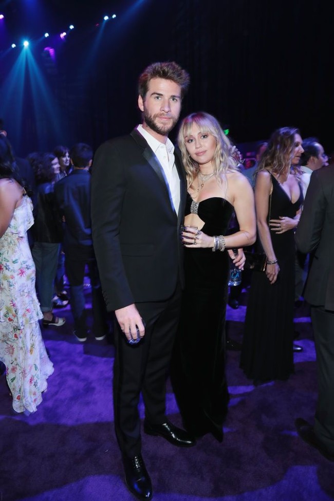Liam dan Miley hadir untuk mendukung Chris Hemsworth yang bukan lain adalah pemeran Thor di film Avengers: Endgame.  (Foto: Getty Images)