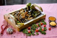 Bisa Nongkrong Asyik Sambil Makan Seafood di Resto Kekinian 