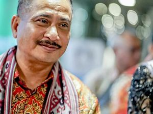 Menpar Ingin Tiket Penerbangan Murah Turun Lagi