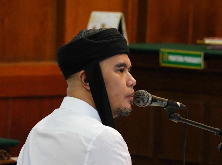 Gerindra Tak Tahu Orang yang Ngaku Diutus Ahmad Dhani Ambil Formulir Pilwali Gerindra Tak Tahu Orang yang Ngaku Diutus Ahmad Dhani Ambil Formulir Pilwali