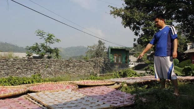 Industri kerupuk di Padalarang
