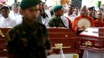 Iring-iringan Peti Jenazah di Pemakaman Korban Bom Paskah Sri Lanka