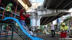 Unik, RPTRA Ini Berlokasi Di Bawah Kolong Tol Lho