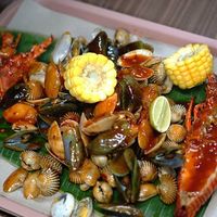 Bisa Nongkrong Asyik Sambil Makan Seafood di Resto Kekinian 
