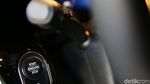 Melihat Lebih Dekat Mercedes-Benz B200 yang Makin Canggih