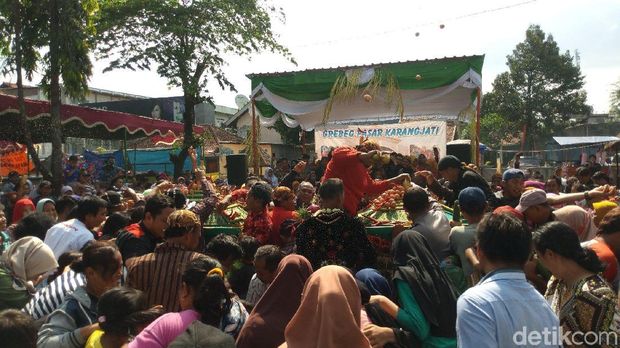Garebek Pasar Karangjati, Kabupaten Semarang.
