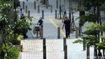 Potret PKL Berjualan di Trotoar dan JPO Sudirman
