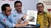Founder Ruang Sandi, Dimas Akbar, mengatakan pihaknya telah mengumpulkan lebih dari 10 ribu C1 yang dikirimkan para relawan melalui foto dan melakukan sortir data.