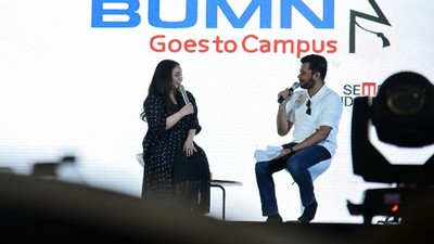 Gita Gutawa Berbagi Pengalaman di BUMN Goes To Campus