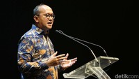 Rosan mengajak seluruh pengusaha, baik pendukung pasangan calon presiden dan wakil presiden nomor urut 01 atau 02, untuk tetap menjaga persatuan, kesatuan, dan kebersamaan dalam rangka menjaga perekenomian Indonesia.