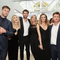 Potret kakak-beradik Hemsworth bersama pasangan mereka di premier Avengers: Endgame. Selain Chris dan Liam, ada pula Luke Hemsworth yang juga seorang aktor. Siapa favoritmu? (Foto: Getty Images)