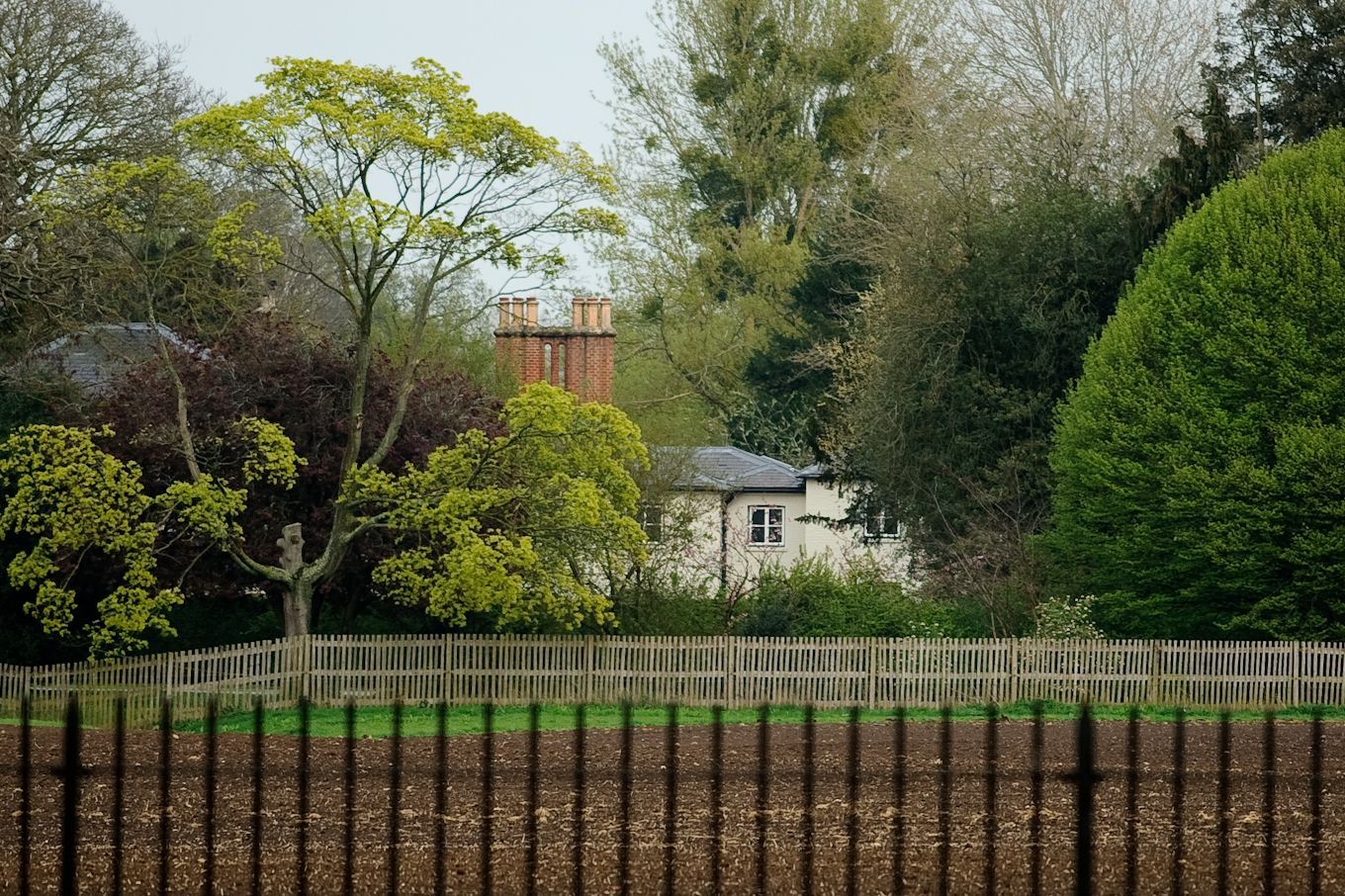 WINDSOR, ENGLAND - APRIL 10: A general view of Frogmore Cottage at Frogmore Cottage on April 10, 2019 in Windsor, England. The cottage is situated on the Frogmore Estate, itself part of Home Park, Windsor, in Berkshire. It is the new home of Prince Harry, Duke of Sussex and Meghan, Duchess of Sussex. (Photo by GOR/Getty Images)