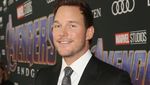 Akhirnya Chris Pratt Pamer Kemesraan Bareng Calon Istri