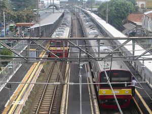 Penumpang KRL Musim Mudik Tahun Ini Diramal Naik 3%