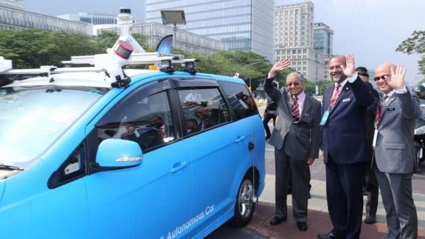 Mobil otonom Malaysia