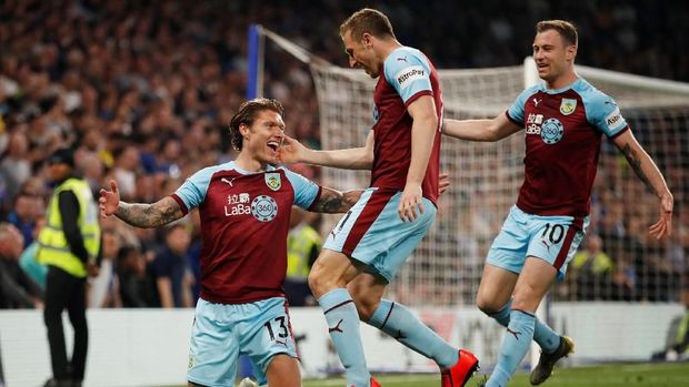 Burnley sempat unggul atas Chelsea berkat gol Jeff Hendrick. (