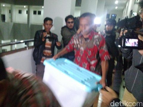 Walkot Tasikmalaya Ditetapkan Tersangka, Kantor Digeledah KPK