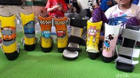 Jadilah sepatu orthosis unik spesial untuk anak pengidap celebral palsy yang diberikan cuma-cuma oleh DARE Foundation. Foto: Widiya Wiyanti/detikHealth
