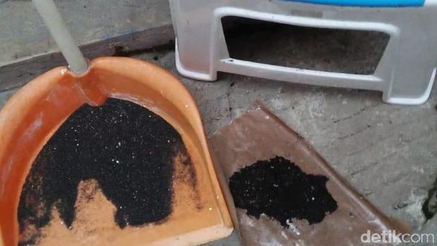 Warga Keluhkan Polusi Udara Fly Ash Pabrik di Karawang