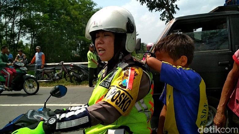 Tangis Anak SD Pecah Jelang Rekonstruksi Mayat Dalam Koper, Ada Apa? Tangis Anak SD Pecah Jelang Rekonstruksi Mayat Dalam Koper, Ada Apa?