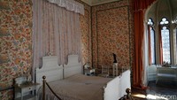 Kamar bangsawan wanita terlihat lebih cerah warnanya dengan ornamen bunga-bunga sebagai penghias. (Wahyu Setyo/detikcom)