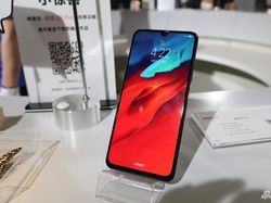 Penampakan Lenovo Z6 Pro, Ponsel Gahar Punya 5 Kamera