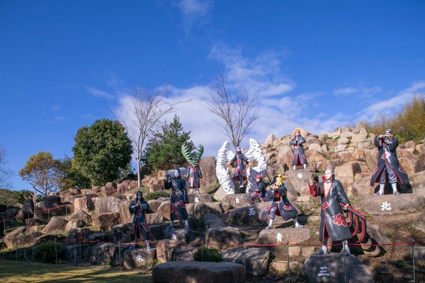 Desa Konoha ini berada di Nijigen no Mori Theme Park, Prefektur Hyogo. Anime ninja populer Naruto ini berada di area Naruto & Boruto Shinoi Zato. Wahana ini telah dibuka pada tanggal 20 April 2019. (Nijigen no Mori/Facebook/Twitter) Desa Konoha ini berada di Nijigen no Mori Theme Park, Prefektur Hyogo. Anime ninja populer Naruto ini berada di area Naruto & Boruto Shinoi Zato. Wahana ini telah dibuka pada tanggal 20 April 2019. (Nijigen no Mori/Facebook/Twitter)