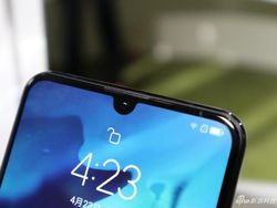Penampakan Lenovo Z6 Pro, Ponsel Gahar Punya 5 Kamera