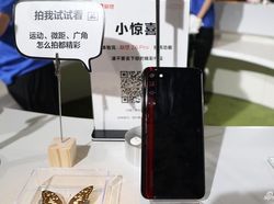 Penampakan Lenovo Z6 Pro, Ponsel Gahar Punya 5 Kamera