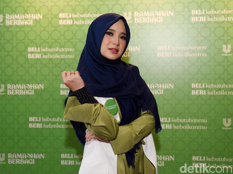 Chacha Frederica, Dinda Hauw hingga Meme Avengers Endgame
