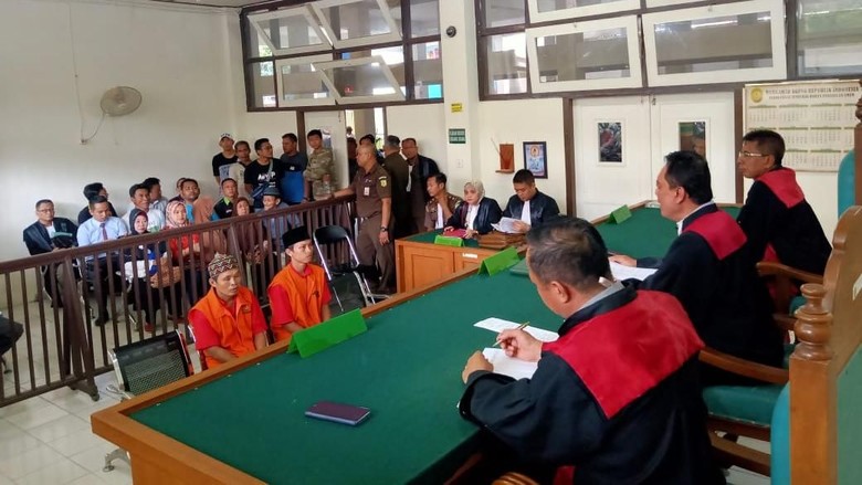 Kata Hakim soal Vonis Mati 2 Pembunuh Sopir Taksi Online Kata Hakim soal Vonis Mati 2 Pembunuh Sopir Taksi Online