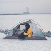 Selain itu, Fatihah juga menyarankan para hijabers untuk membawa barang seminimal mungkin ketika naik gunung. Hindari juga pakaian dengan banyak detail. Semakin sederhana, semakin baik. Foto: Instagram/seman9ka