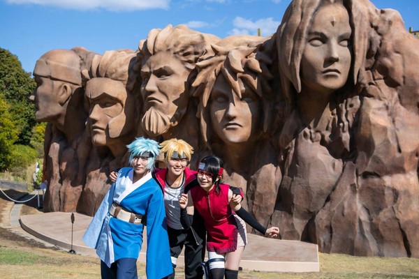 Sesuai dengan namanya, di sini kamu bisa melihat semua hal yang berhubungan dengan karakter manga Naruto. Seperti gerbang Desa Konoha, Hokage Rock, Hidden Leaf Village, serta patung-patung mahluk yang ada dalam cerita Naruto. (Nijigen no Mori/Facebook/Twitter) Sesuai dengan namanya, di sini kamu bisa melihat semua hal yang berhubungan dengan karakter manga Naruto. Seperti gerbang Desa Konoha, Hokage Rock, Hidden Leaf Village, serta patung-patung mahluk yang ada dalam cerita Naruto. (Nijigen no Mori/Facebook/Twitter)