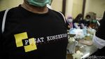 Serunya Belajar Merawat Lukisan