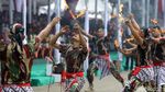Aksi Prajurit Kopassus Unjuk Kekuatan di HUT ke-67