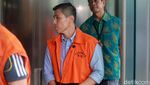 Gaya Para Tersangka Suap Krakatau Steel Saat Diperiksa KPK