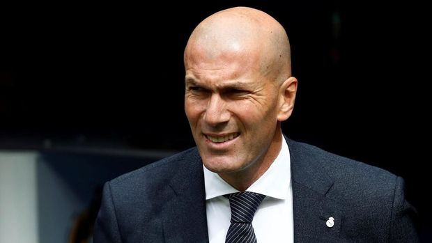Zinedine Zidane dan Paul Pogba memiliki kesamaan lantaran berasal dari Prancis.