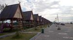 Foto: Taman Panda yang Isinya Rumah Adat Bima