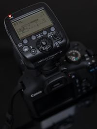 Untuk menikmati sistem wireless RT, anda perlu menempatkan flash dengan fitur RT seperti 430EX III-RT atau 600 EX-RT, atau dengan trigger ST-E3 seperti ini.