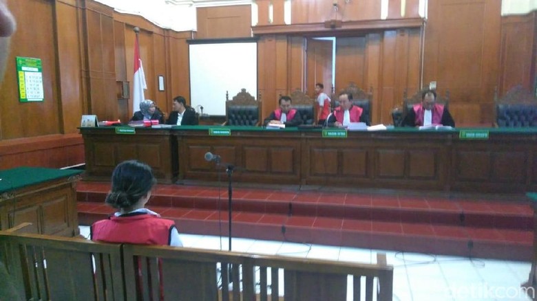 Vanessa Angel Sidang Perdana, Kuasa Hukum: Kita Sangat Tunggu Ini Vanessa Angel Sidang Perdana, Kuasa Hukum: Kita Sangat Tunggu Ini
