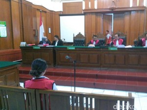 Sidang Perdana Vanessa Angel, Job Tambahan Hingga Minta Rian Diiklankan