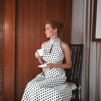 Kembali ke Rusia, Anna menjadi selebriti yang hadir di berbagai majalah dan acara. Ia juga pernah tampil seksi dengan lingerie di sampul majalah Maxim Rusia. Beberapa kali wanita berambut merah itu juga menjadi model di runway. Foto: Instagram @anya.chapman